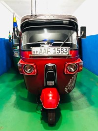 කඩවත ත්‍රී රෝද රථයක් විකිණීමට